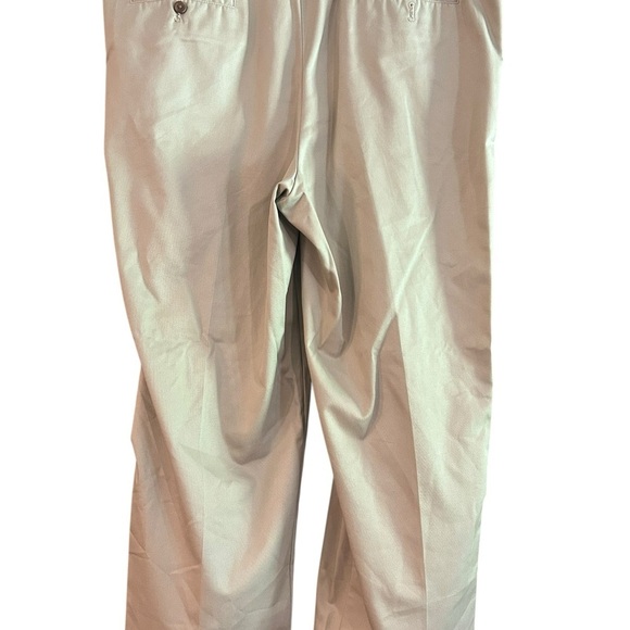 IZOD Men's Tan Pants 42/32 - Picture 4 of 9